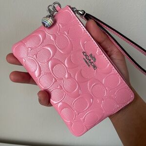 Coach wristlet🎈🎈